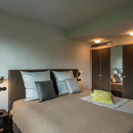 Golden Ball, Exclusive Serviced Munich アパートホテル