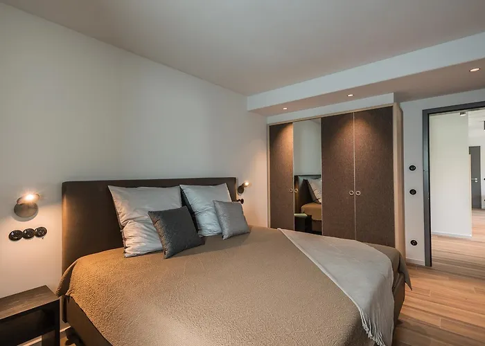 Golden Ball, Exclusive Serviced Munich 아파트호텔 4*