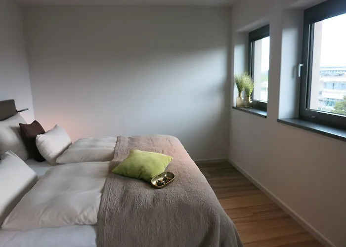 Golden Ball, Exclusive Serviced Munich 4*