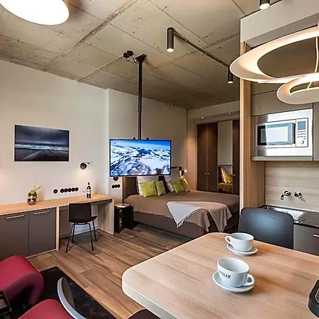 Golden Ball, Exclusive Serviced Munich آشايم