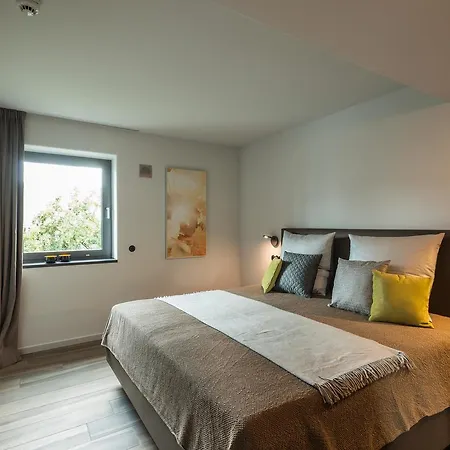 Golden Ball, Exclusive Serviced Munich Aparthotel 4*