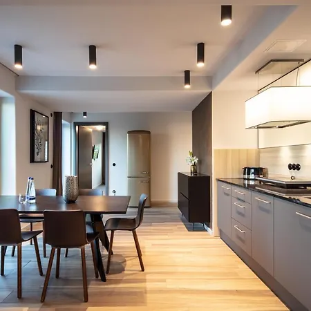 Golden Ball, Exclusive Serviced Munich Aparthotel Aschheim