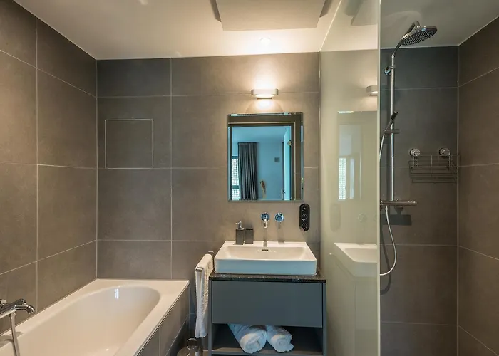 Golden Ball, Exclusive Serviced Munich Aparthotel